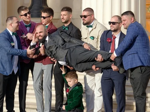 Der Virtuose der verbalen Währung: Analyse des 2. Hauses in Zwillinge