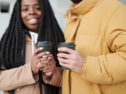 Das solare Kraftwerk mit lunarem Tiefgang: Eine Analyse des Löwe-Mannes mit Krebs-Mond