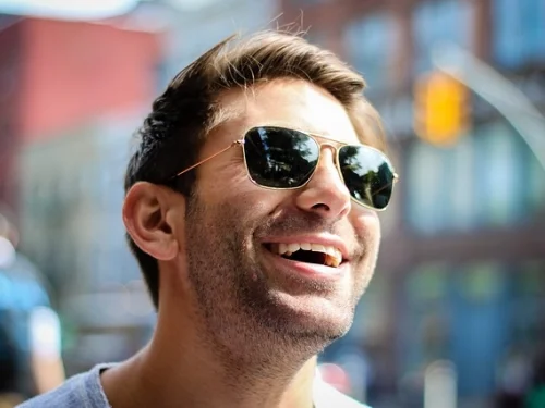 Das Paradoxon der Seidenpanzerung: Die Steinbock-Frau mit Fische-Aszendent als strategisches Genie