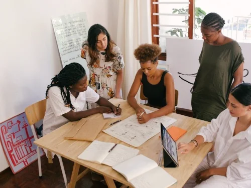 Fixed Star Bunda: Astrological Meaning, Zodiac Signs, Houses & Chart Calculation