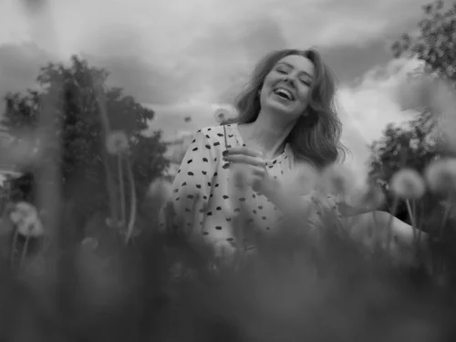 The Cosmic Filter: A Deep Dive into Neptune in Pisces – Visionary Power and Strategic Ambiguity