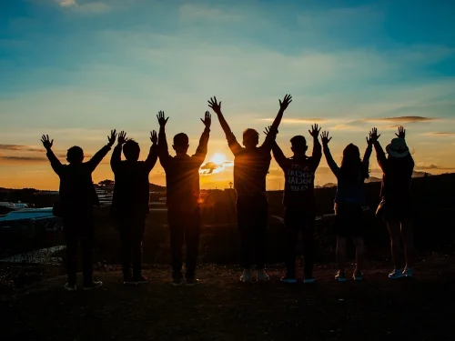 Estrella Fija Rijl al Awwa: Significado Astrológico, Casas, Signos del Zodiaco y Cálculo