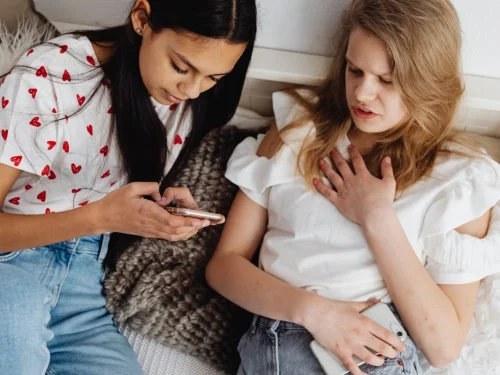 El Arquitecto del Trono: Crónica de un Capricornio con la Majestuosidad de Leo