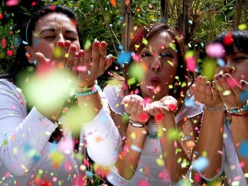 El Visionario Rebelde: Desentrañando el Poder de Acuario Ascendente Acuario