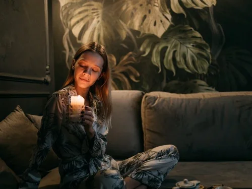 El Magnetismo de Escorpio con el Aura de Leo: Un Poderoso Arquetipo de Transformación