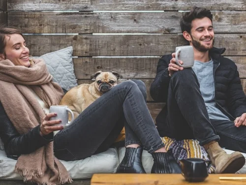 La Monarca del Propio Brillo: Un Análisis de la Mujer Leo con Ascendente Leo