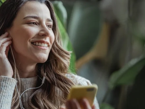 La Mística con Pies de Plomo: El Poder de la Mujer Piscis con Descendente en Tauro