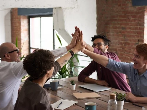 Doğum Haritasında 10. Ev Balık Burcu: Kariyerde Mistisizm ve Şefkat
