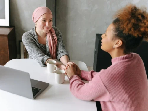 7. Ev Yöneticisi 8. Evde: Derin Bağlar ve Dönüşüm