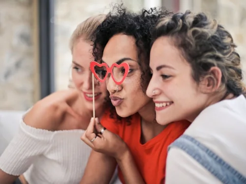 Balık Kadını Yengeç Erkeği Uyumu: Ruh Eşliği ve Derin Bağ