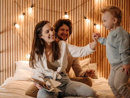 Boğa Kadını Aslan Erkeği Uyumu: Tutku, Çatışma ve Kader