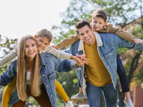Koç Kadını Kova Erkeği Uyumu: Ateş ve Hava Dansı