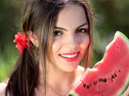 Kova Burcu Akrep Burcu Uyumu: Zıt Kutupların Çekimi ve Zorlukları