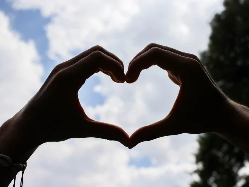 Neptün 5. Evde: Sanatsal Coşku ve İdeal Aşk