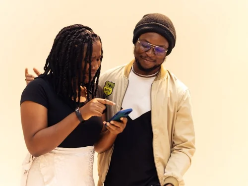 Satürn İkizler Burcunda: İletişimin Sınavı ve Ustalaşma Yolu