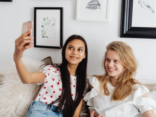 Satürn Yengeç Burcunda: Duygusal Sınırların Mimarı