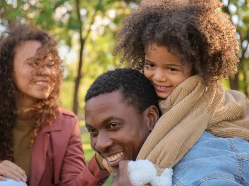Yay Burcu İkizler Burcu Uyumu: Zıt Kutupların Çekimi ve Büyüleyici Dansı
